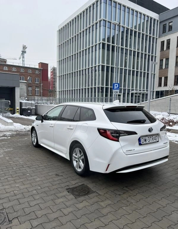 Toyota Corolla cena 75000 przebieg: 178000, rok produkcji 2019 z Wrocław małe 92